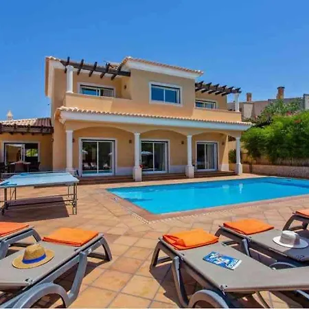 Norcas And Norvilla Gale (Albufeira)