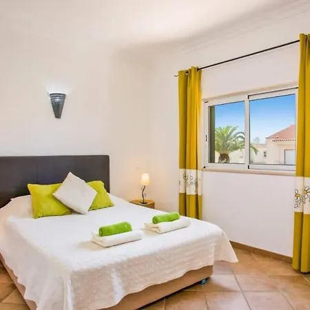 Norcas And Norvilla Gale (Albufeira)
